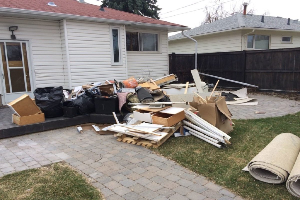 10 Ways to Cut Down Your Home Waste Disposal Ottawa Junk Removal